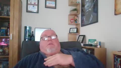 Snapshot of jerseyhammer01 chatting on 01/16/26, 09:13 Harry online show from 01/16/26, 09:13