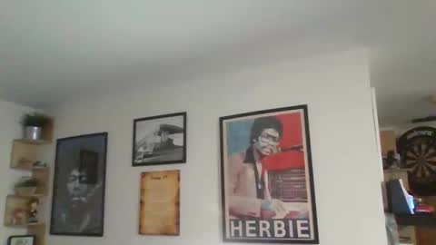 Snapshot of jerseyhammer01 chatting on 02/11/26, 07:19 Harry online show from 02/11/26, 07:19