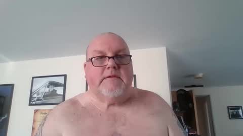 Snapshot of jerseyhammer01 chatting on 02/22/26, 11:42 Harry online show from 02/22/26, 11:42