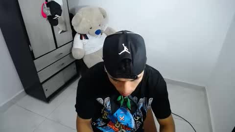Snapshot of jersiherberth chatting on 05/01/26, 11:48 jersiherberth online show from 05/01/26, 11:48