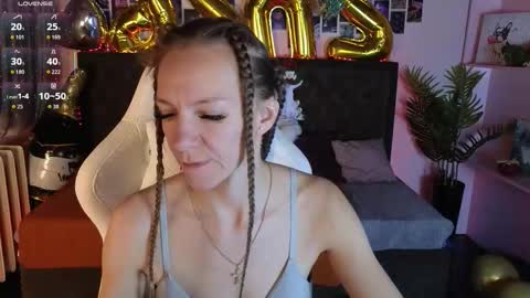 jesica_moon_peachy online show from 12/20/25, 01:34