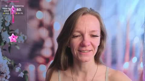 Snapshot of jesica_moon_peachyy chatting on 04/05/26, 04:31 jesica_moon_peachyy online show from 04/05/26, 04:31