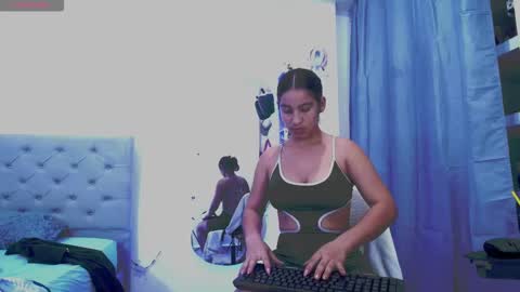 JESICA online show from 09/30/25, 11:10