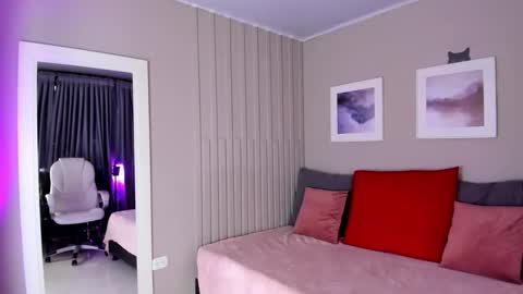 Jessie online show from 10/10/25, 09:14