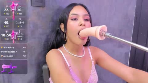 Snapshot of jess_ackerman chatting on 02/23/25, 06:49 Jess  online show from 02/23/25, 06:49