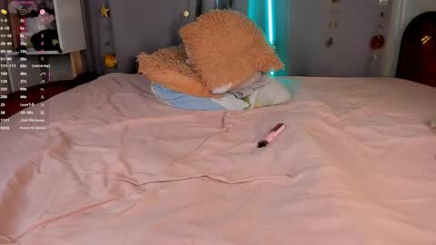 Jess online show from 03/12/26, 03:56