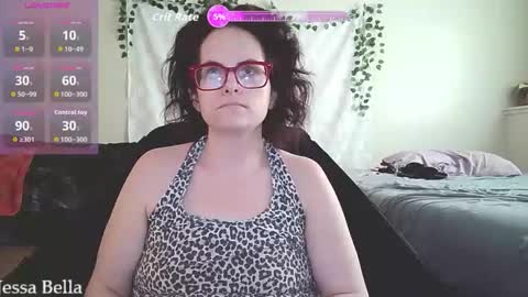 Snapshot of jessabellasm chatting on 06/03/26, 04:12 GoddessJessaBella online show from 06/03/26, 04:12