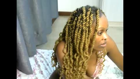 Snapshot of jessajoyy chatting on 01/30/25, 06:00 jessajoyy online show from 01/30/25, 06:00