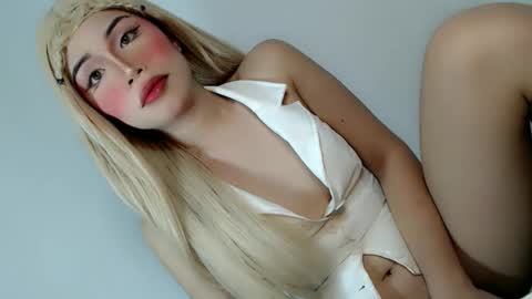 Snapshot of jessalicious1 chatting on 04/28/26, 11:37 jessalicious1 online show from 04/28/26, 11:37
