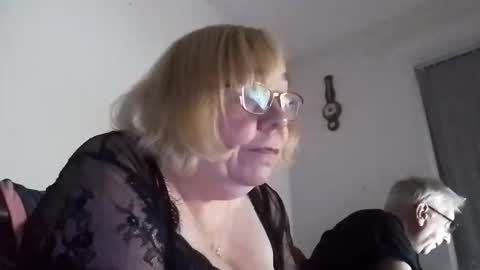 jessandsilverfox69 online show from 03/06/26, 08:38