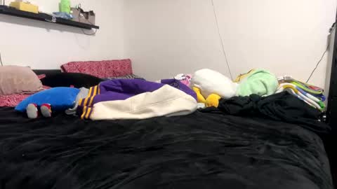 Hungjessy online show from 03/05/25, 07:17