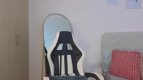 bella  adams online show from 02/15/26, 12:36