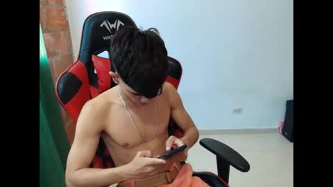 Snapshot of jesshot_bigcock chatting on 10/19/25, 02:07 jesshot_bigcock online show from 10/19/25, 02:07