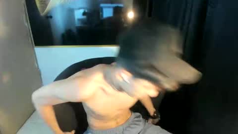 Snapshot of jesshot_bigcock chatting on 06/11/26, 06:00 jesshot_bigcock online show from 06/11/26, 06:00