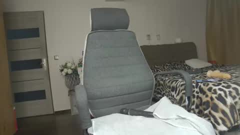 Maria online show from 03/19/26, 06:45