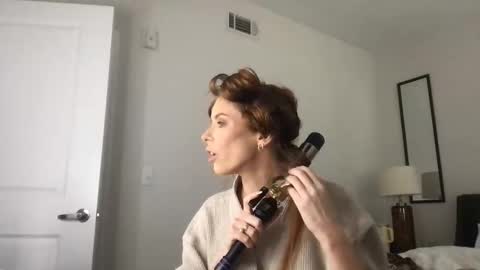 Jessica Aaren online show from 03/29/26, 07:47