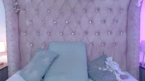 Jessica  online show from 02/11/26, 12:15