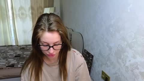 Jessy online show from 09/17/25, 06:26