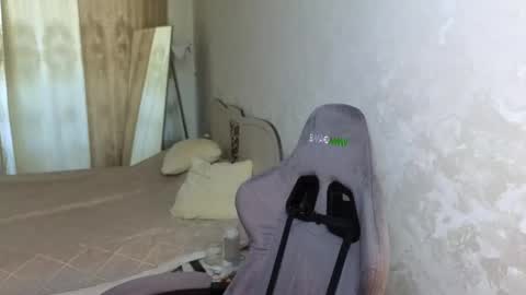 Jessy online show from 10/01/25, 05:57