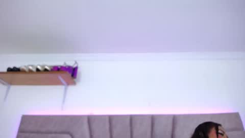 Jessica Kraft online show from 09/23/25, 02:14