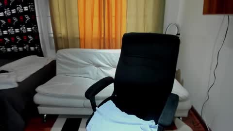 jessica_rabbit777_ online show from 02/04/25, 09:20