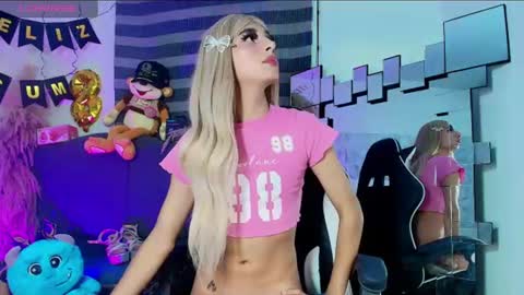 Snapshot of jessica_tan chatting on 06/20/26, 07:33 jessica_tan online show from 06/20/26, 07:33