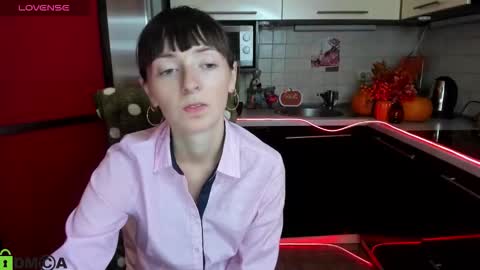 jessicaforris online show from 11/05/25, 07:52