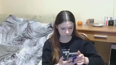 Snapshot of jessicaholland1 chatting on 04/29/26, 10:27 jessicaholland1 online show from 04/29/26, 10:27