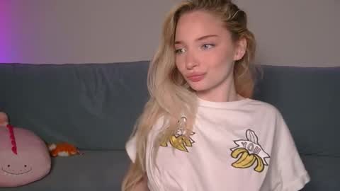 Jessica online show from 11/28/25, 09:28