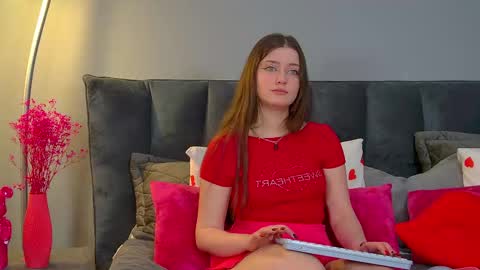 Jessica online show from 03/07/26, 07:16