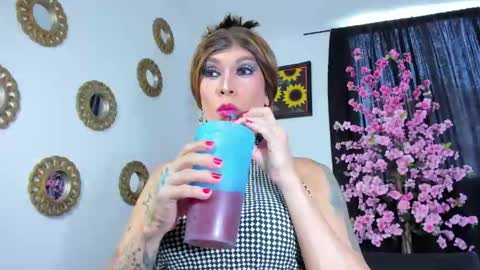 Jessica Caicedo online show from 05/15/26, 07:21