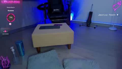 Snapshot of jessicapratt chatting on 12/27/24, 11:42 Jessica Pratt IG jessicaxpratt online show from 12/27/24, 11:42