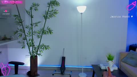 Snapshot of jessicapratt chatting on 02/01/25, 09:08 Jessica Pratt IG jessicaxpratt online show from 02/01/25, 09:08