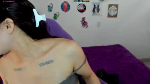 jessicarobbit online show from 12/26/24, 09:37