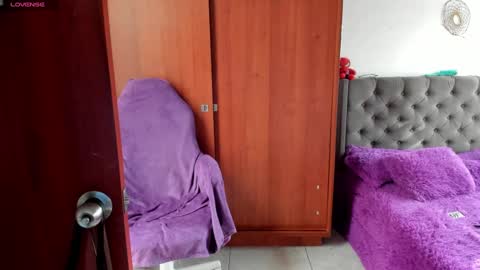 jessicarobbit online show from 01/09/25, 01:02