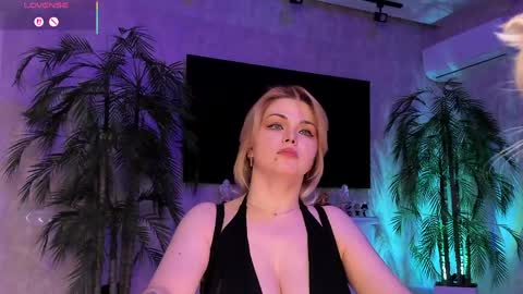 Gloria   online show from 05/27/26, 01:57