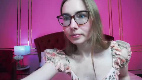 JessieStarrr online show from 04/22/26, 05:47