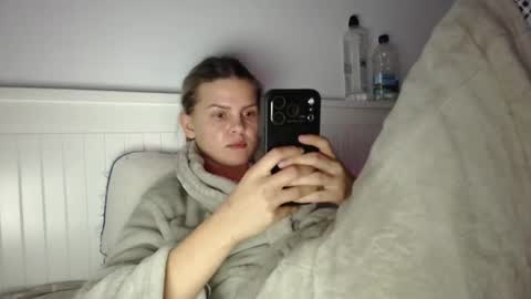 jessieryan online show from 10/21/25, 04:19