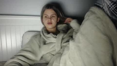 jessieryan online show from 12/21/25, 04:30