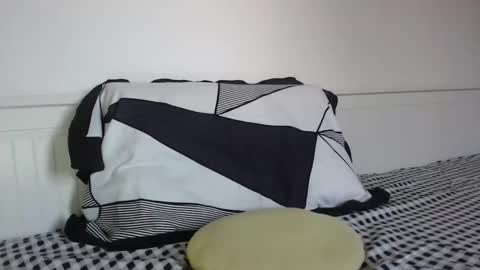 jessieryan online show from 04/10/26, 03:28