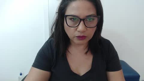paola online show from 03/31/26, 12:38