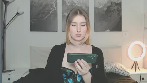 jessstonem online show from 10/28/25, 08:11