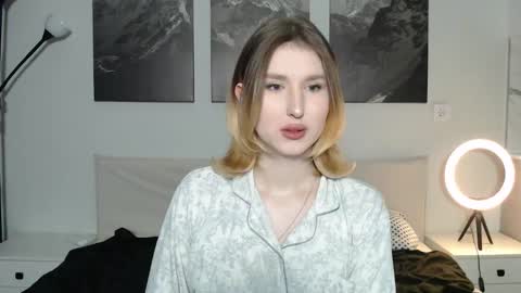 jessstonem online show from 11/26/25, 09:49