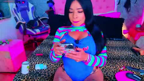 Snapshot of jessyferrary chatting on 10/26/25, 03:29 jessyferrary online show from 10/26/25, 03:29