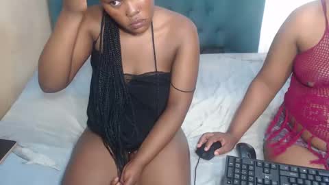 jessyhoneyx online show from 10/31/25, 11:00