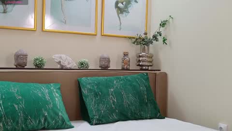 Snapshot of jessykah chatting on 01/31/25, 11:03 Francesca online show from 01/31/25, 11:03