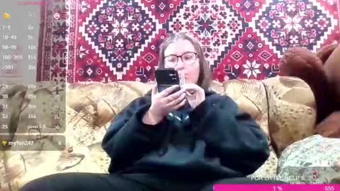 Bye everyone i cant see any reason to stay here wish u luck online show from 11/11/25, 06:52