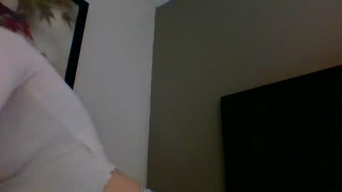 Snapshot of jessystrings chatting on 07/22/26, 07:11 jessystrings online show from 07/22/26, 07:11