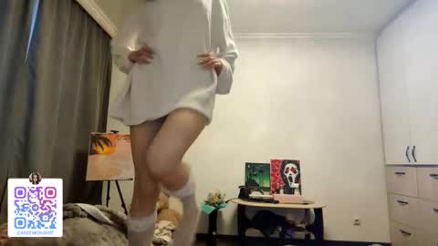 I am Gina ntmu Lets hit 10 Thumbs Up together online show from 01/17/26, 04:39