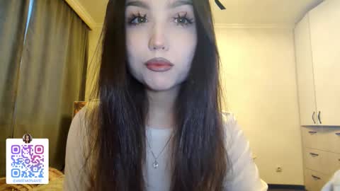 I am Gina ntmu Lets hit 10 Thumbs Up together online show from 01/19/26, 05:22